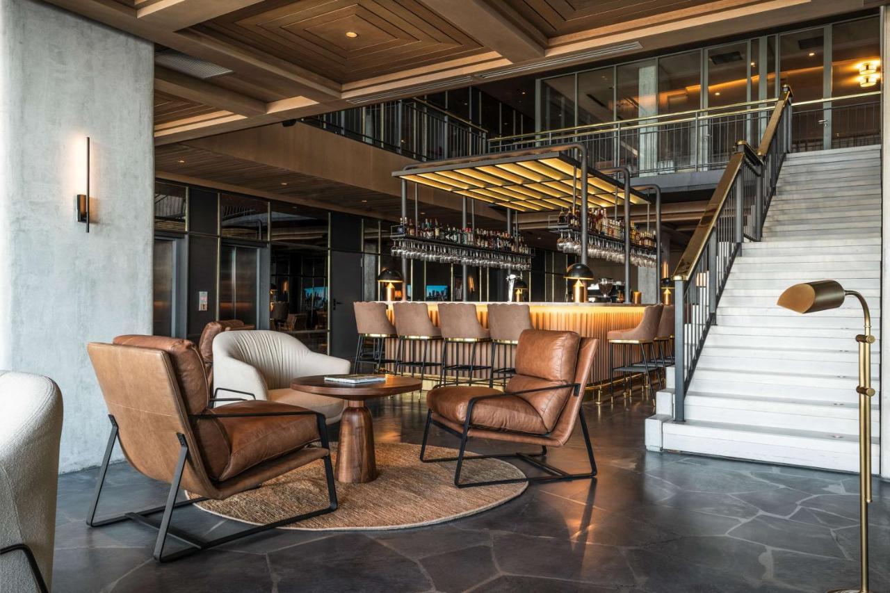 Costanero Hotel Montevideo - Mgallery Collection Eksteriør billede The lounge at the airport