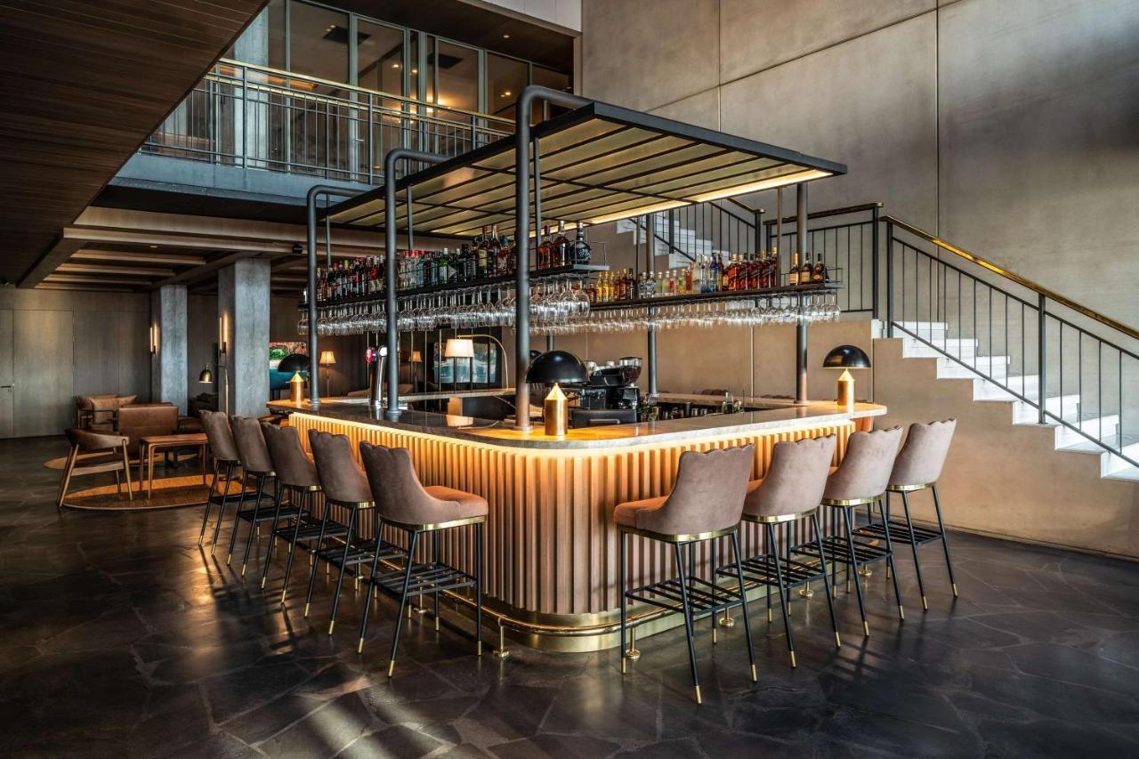 Costanero Hotel Montevideo - Mgallery Collection Eksteriør billede The bar at the new Terminal 1 lounge