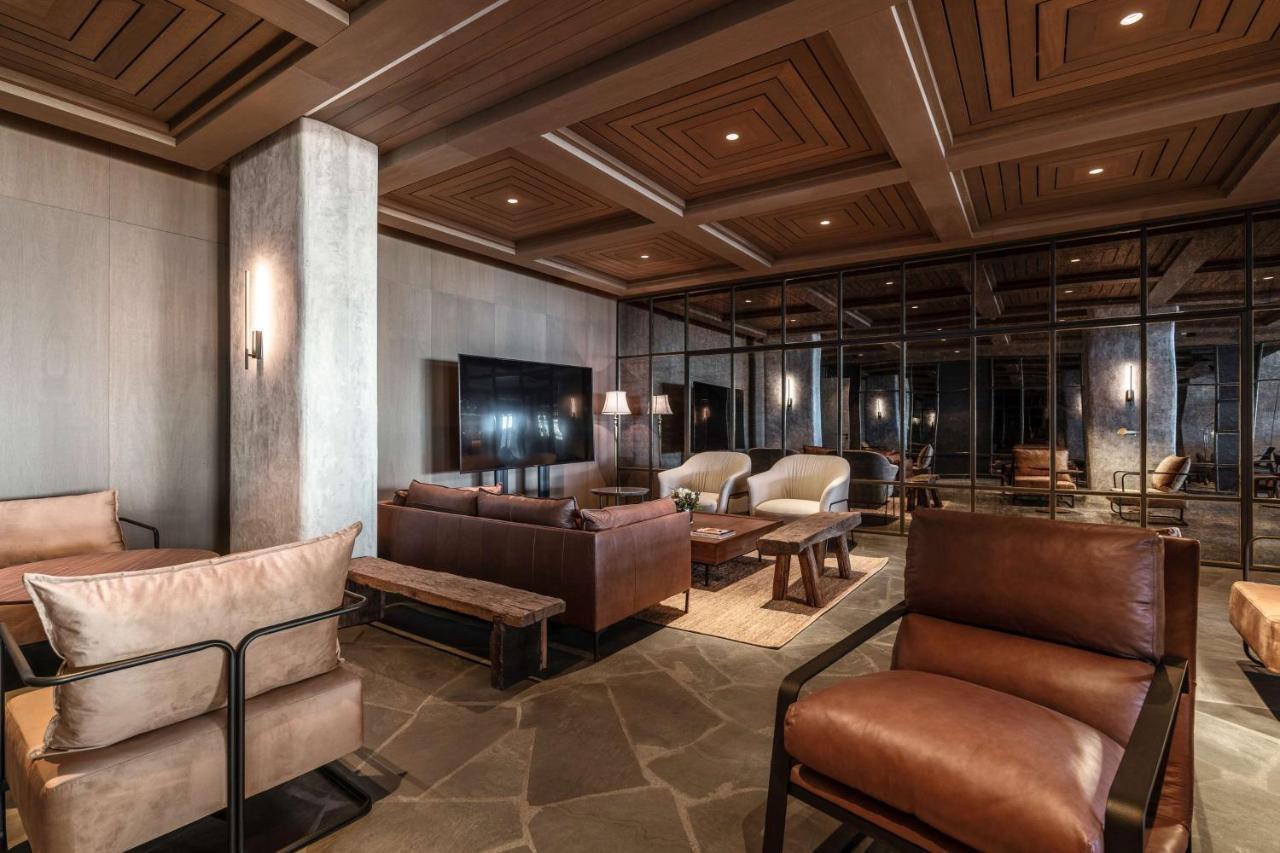 Costanero Hotel Montevideo - Mgallery Collection Eksteriør billede The lounge at the airport