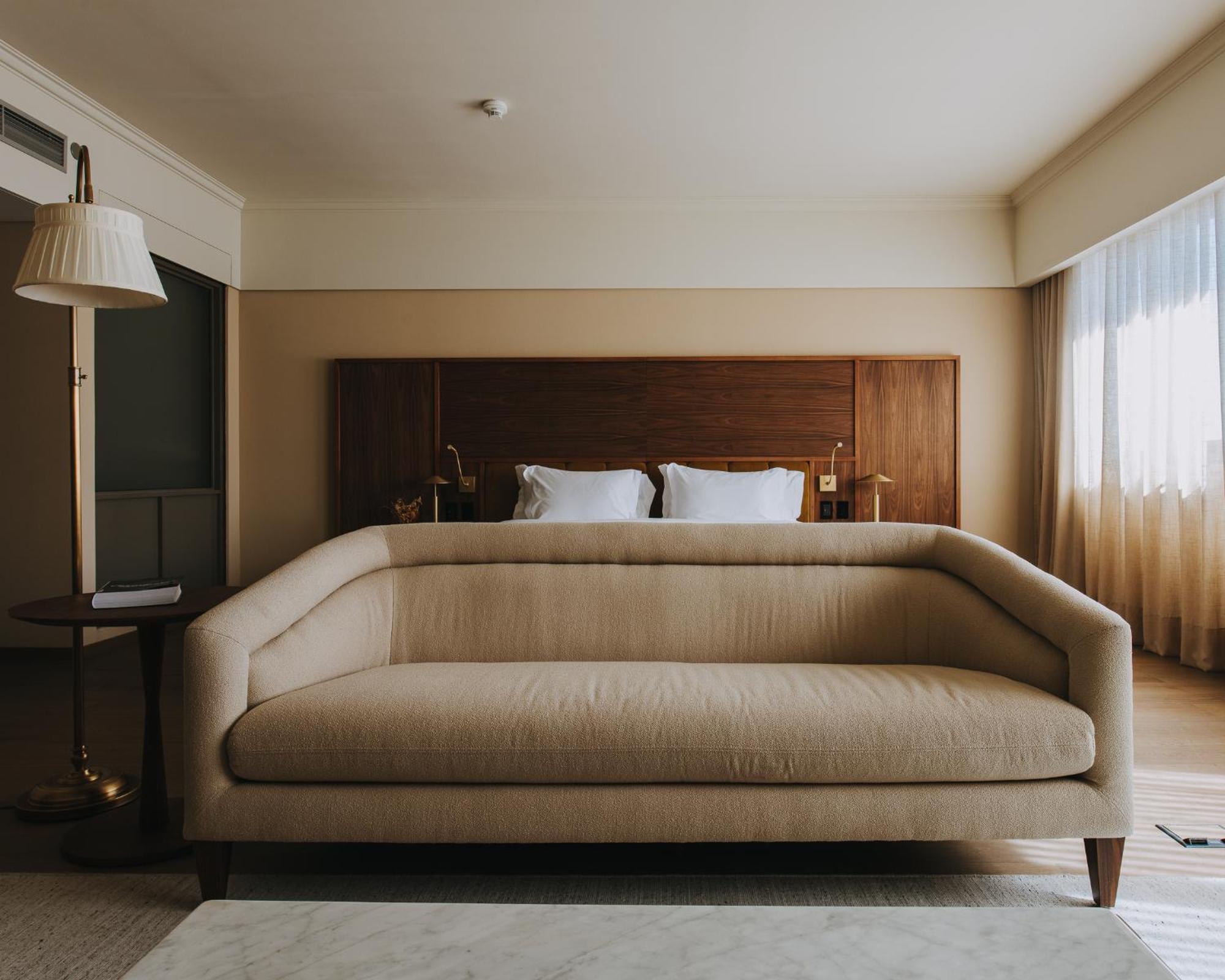 Costanero Hotel Montevideo - Mgallery Collection Eksteriør billede A sofa